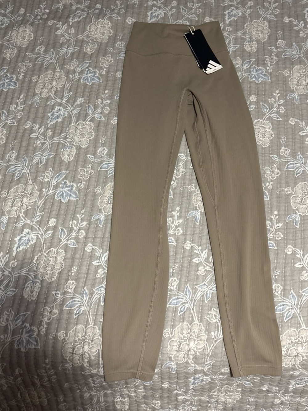 Adidas NWT Womens Ribbed High-Waist Leggings - Taupe
